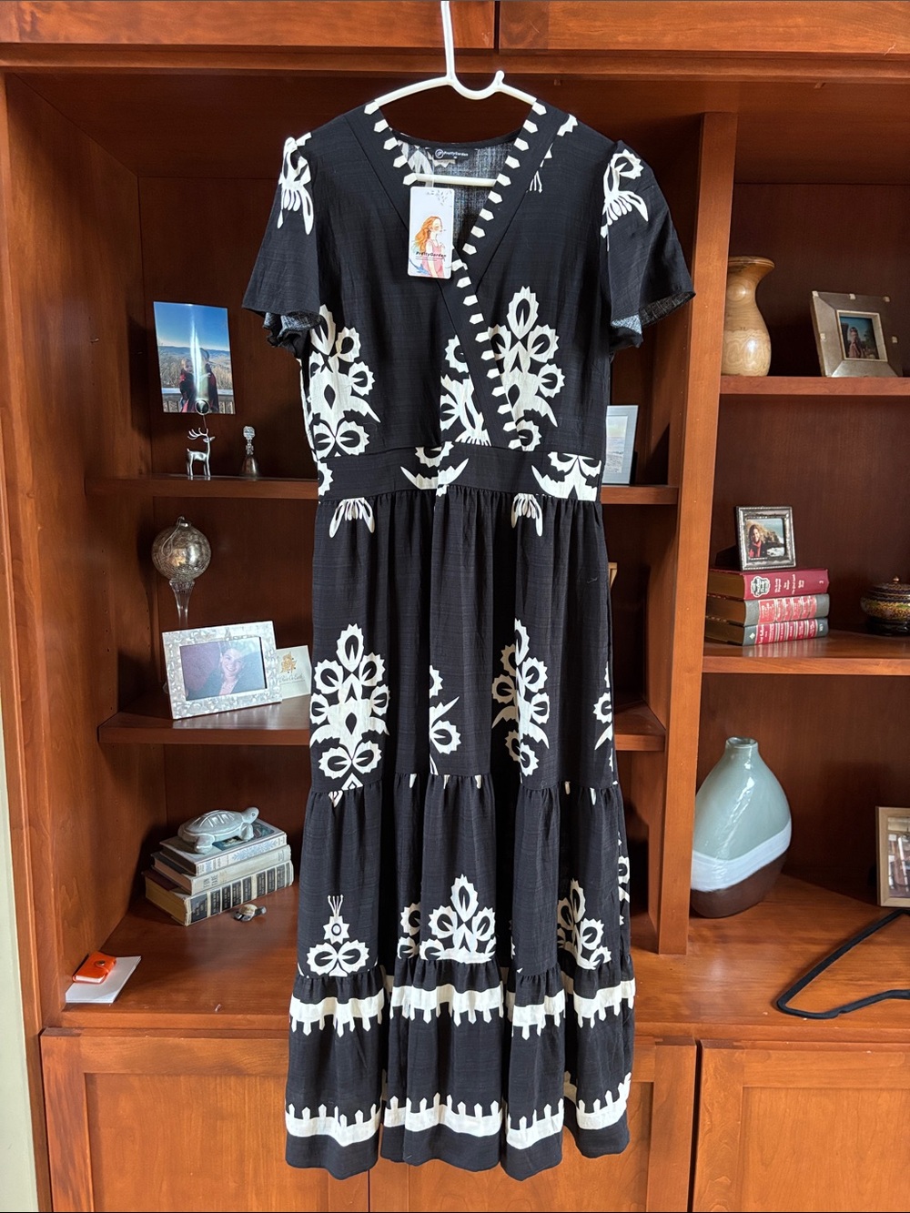 NWT Prettygarden Women’s Medium V Neck Boho Maxi Dress Flowy Aline Tiered  Black - Picture 2 of 11